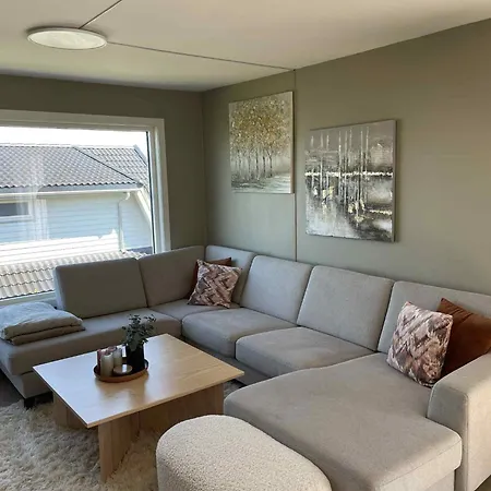 2 Bedrooms - Beautiful Near Centre * 斯塔万格