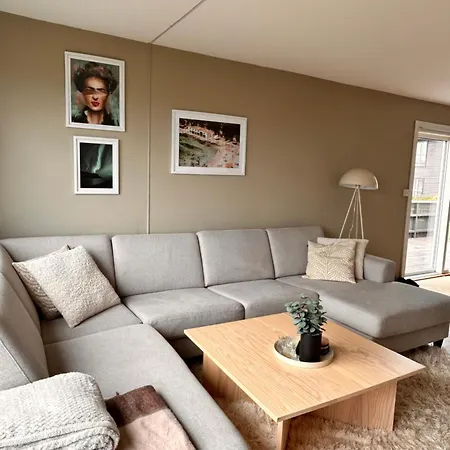 2 Bedrooms - Beautiful Near Centre Stavanger